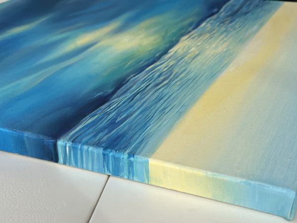 Aqua Glow — side view